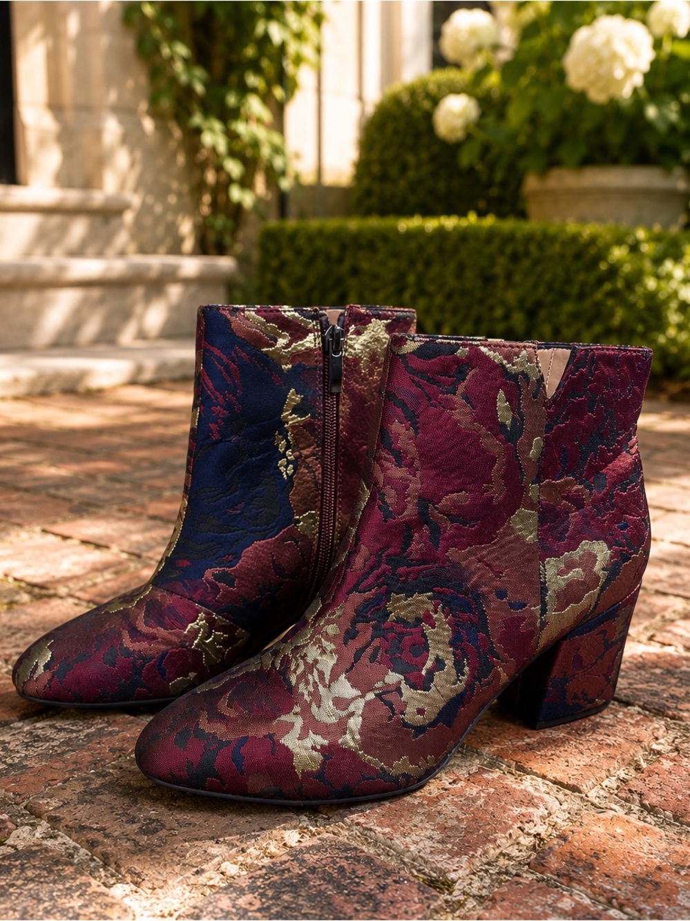 FRANCO SARTO Olympia Burgundy Textile Short Block Heel Coastal Cowgirl Boots 7.5